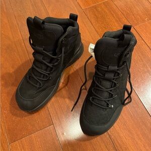 UGG Men's Black Lace-Up Boots water resistant